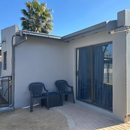 Villa La Sola B&B And Self-Catering Boksburg Exterior photo